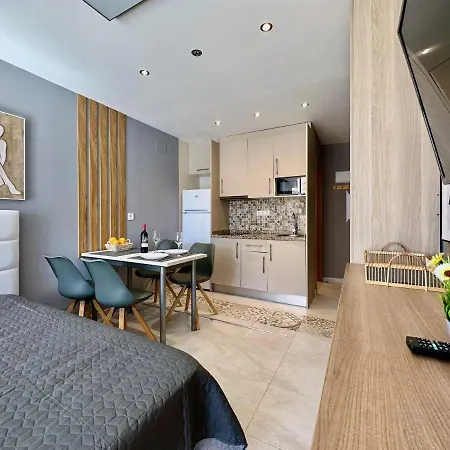 Apartment Clubrent - Edf Horizonte, Estudio De Estilo Escandinavo *